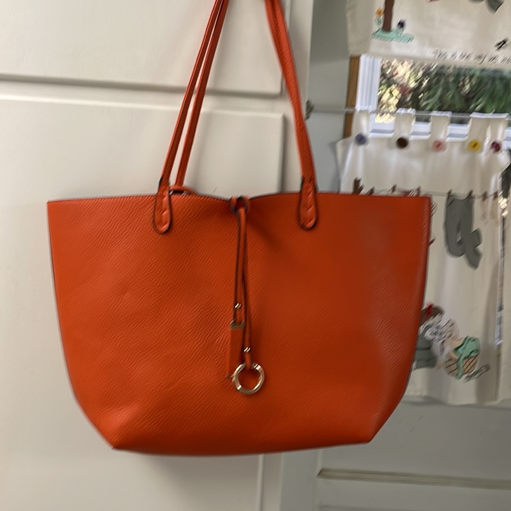 Tote bag with additional handbag. Faux leather - Picture 2 of 6